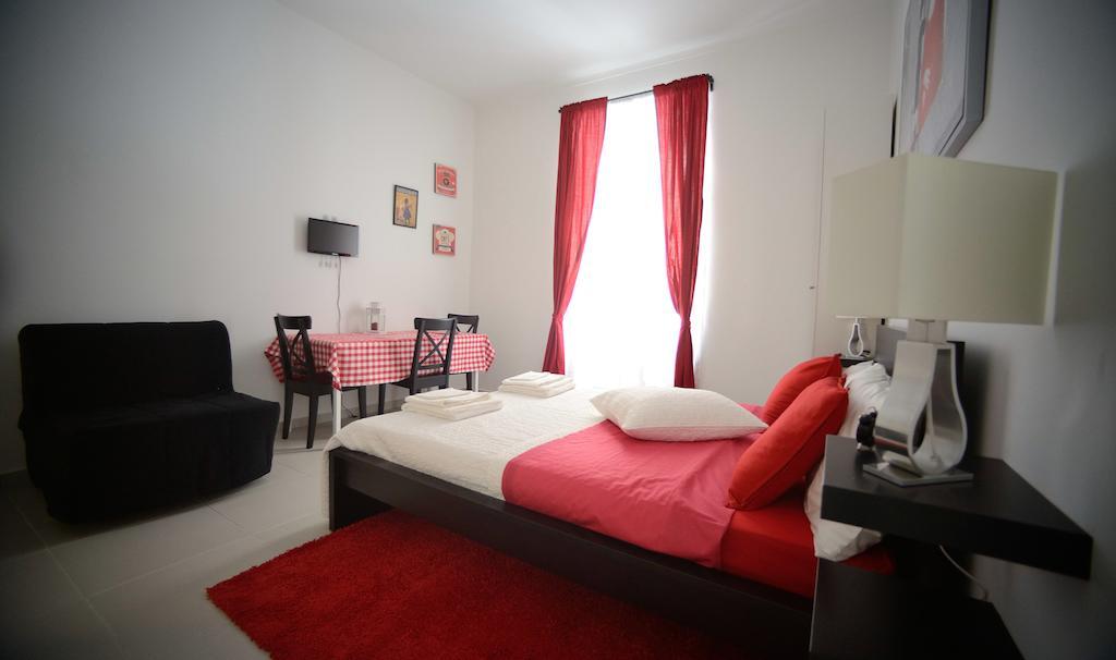 トリノ Casa Petrarca Bed & Breakfast 部屋 写真